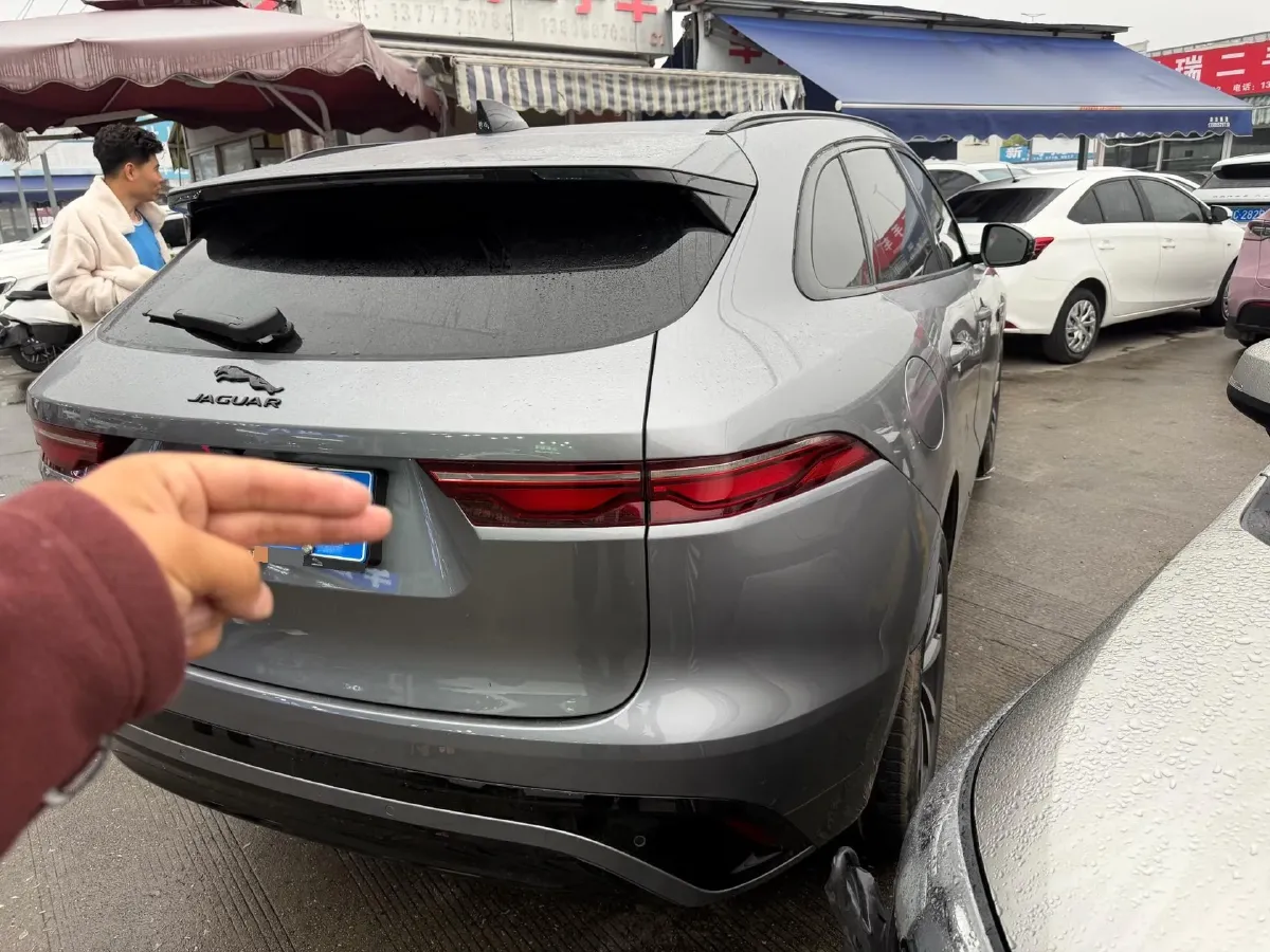2022 Jaguar F-PACE 2.0T 250HP L4 8AT,autocango,china used car exporter,china ev exporter,chinese used car exporter,chinese used ev exporter