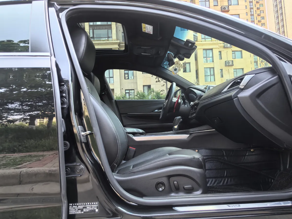 2022 Cadillac CT4 2.0T 237HP L4 8AT,autocango,china used car exporter,china ev exporter,chinese used car exporter,chinese used ev exporter