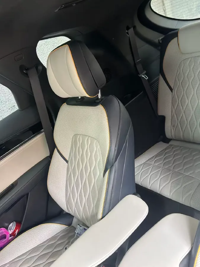 2022 Jeep Grand Commander 2.0T 265HP L4 9AT,autocango,china used car exporter,china ev exporter,chinese used car exporter,chinese used ev exporter