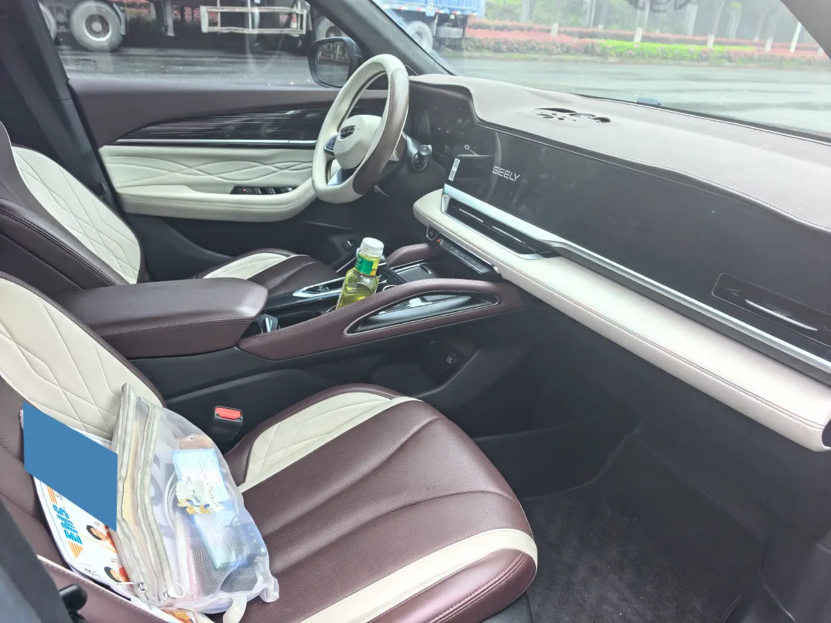 2021 Geely Monjaro 2.0T 218HP L4 7DCT,autocango,china used car exporter,china ev exporter,chinese used car exporter,chinese used ev exporter