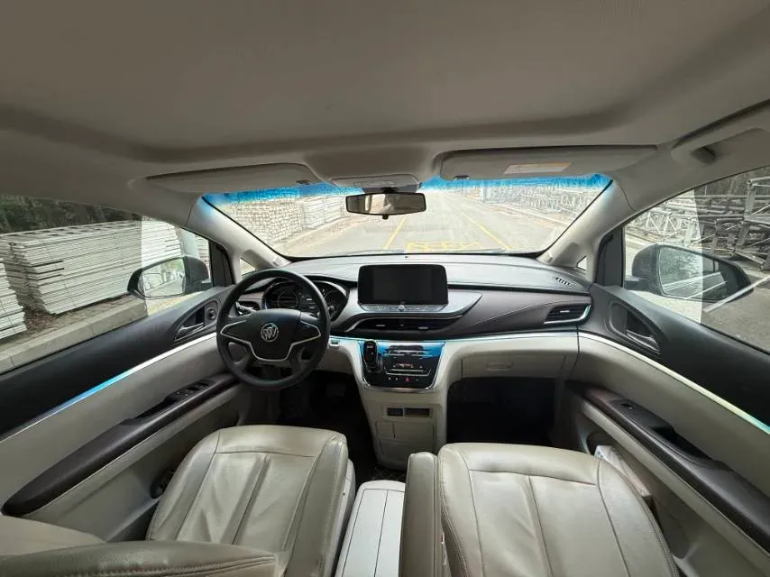 2022 Buick GL8 2.0T 237HP L4 9AT,autocango,china used car exporter,china ev exporter,chinese used car exporter,chinese used ev exporter