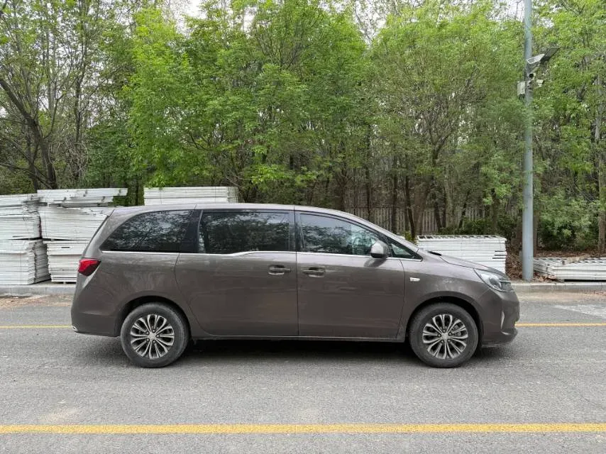 2022 Buick GL8 2.0T 237HP L4 9AT,autocango,china used car exporter,china ev exporter,chinese used car exporter,chinese used ev exporter