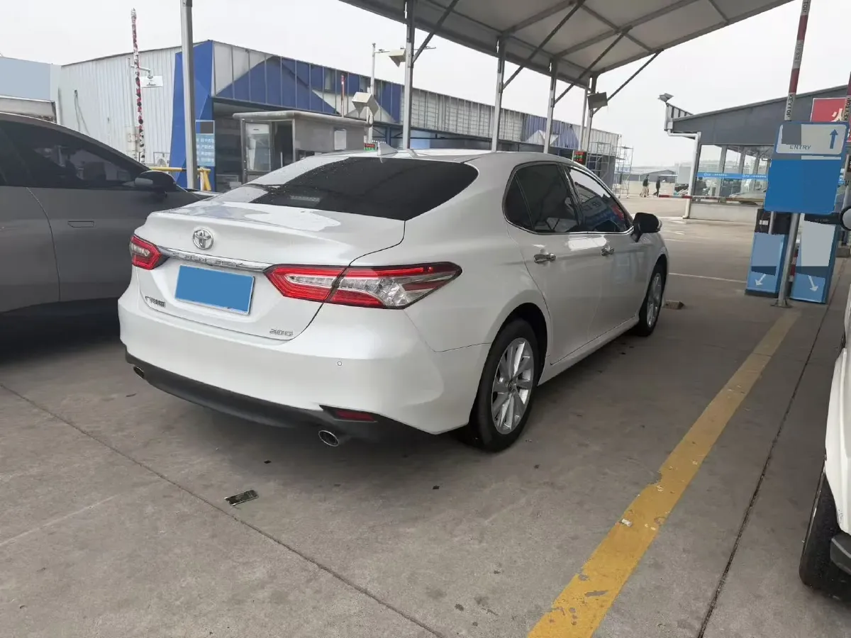 2021 Toyota Camry 2.0L 178HP L4 CVT,autocango,china used car exporter,china ev exporter,chinese used car exporter,chinese used ev exporter