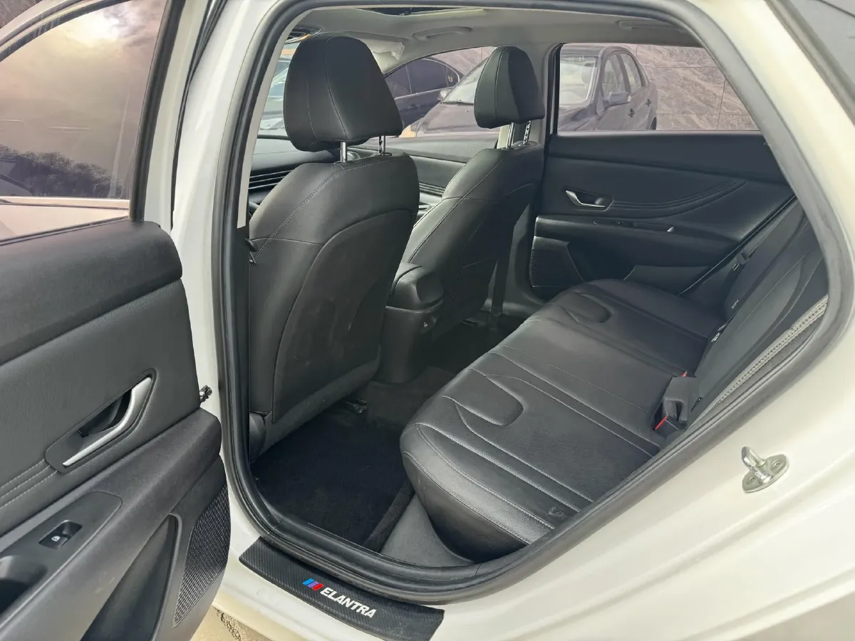 2021 Hyundai Elantra 1.5L 115HP L4 CVT,autocango,china used car exporter,china ev exporter,chinese used car exporter,chinese used ev exporter