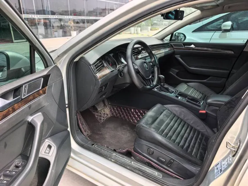 2018 Volkswagen Magotan 1.8T 180HP L4 7DCT,autocango,china used car exporter,china ev exporter,chinese used car exporter,chinese used ev exporter