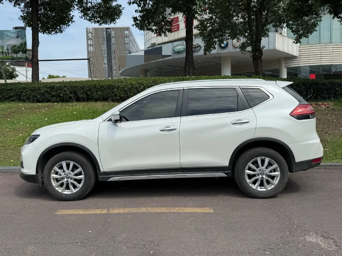 2022 Nissan X-Trail 2.0L 151HP L4 CVT,autocango,china used car exporter,china ev exporter,chinese used car exporter,chinese used ev exporter