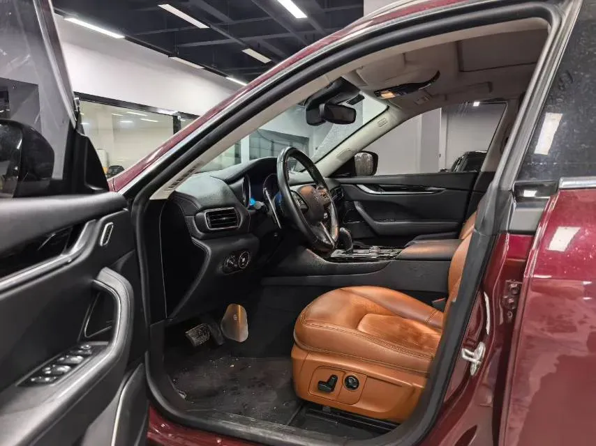 2018 Jaguar XJ 3.0T 340HP V6 8AT,autocango,china used car exporter,china ev exporter,chinese used car exporter,chinese used ev exporter