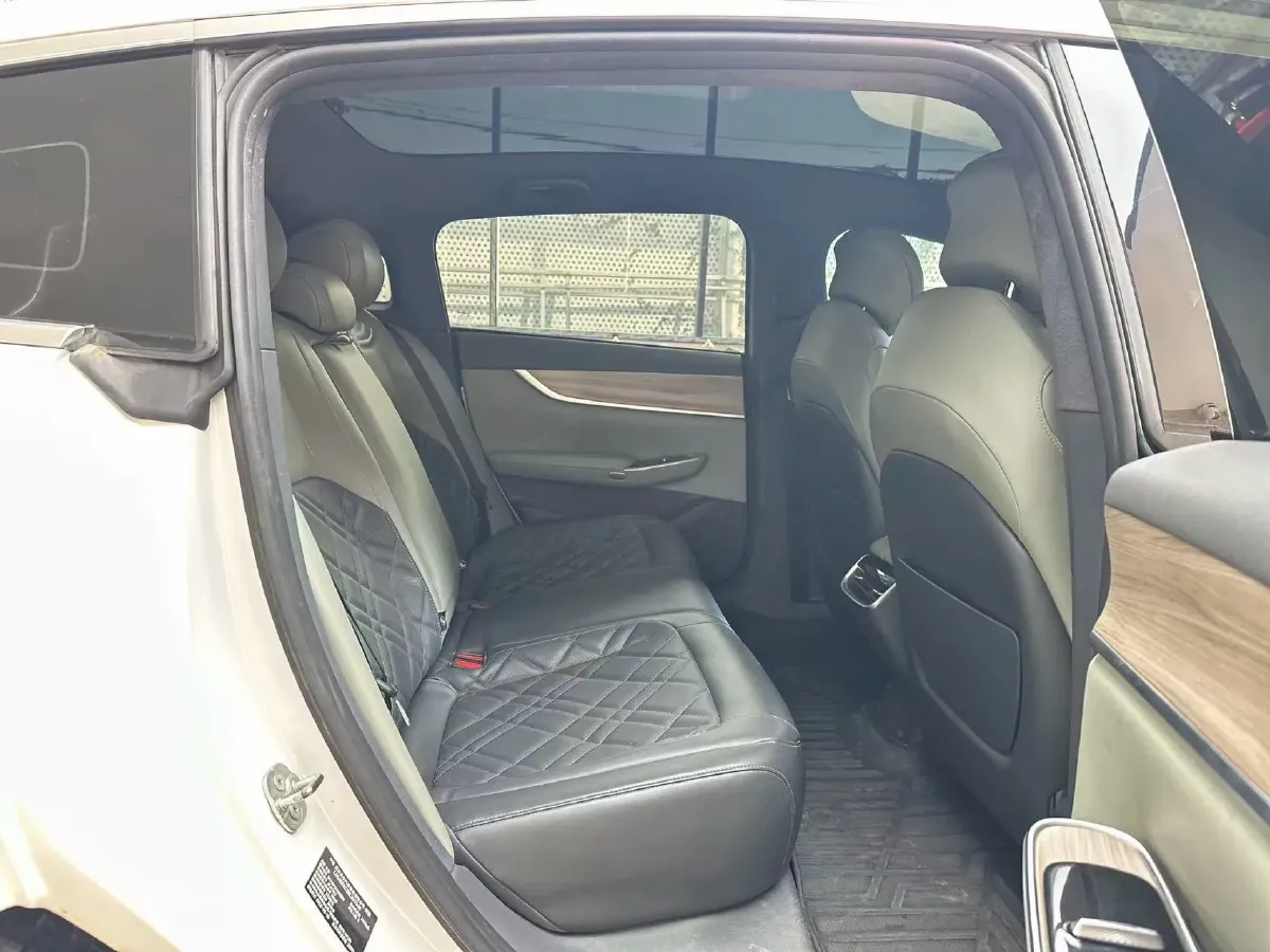2023 ChangAn QiYuan A07 1.5L 95HP L4 REEV 28.4KWH,autocango,china used car exporter,china ev exporter,chinese used car exporter,chinese used ev exporter