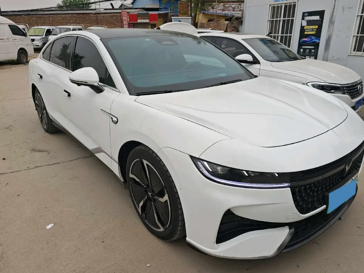 2024 Voyah ZhuiGuang 1.5T 136HP L4 PHEV 43KWH,autocango,china used car exporter,china ev exporter,chinese used car exporter,chinese used ev exporter
