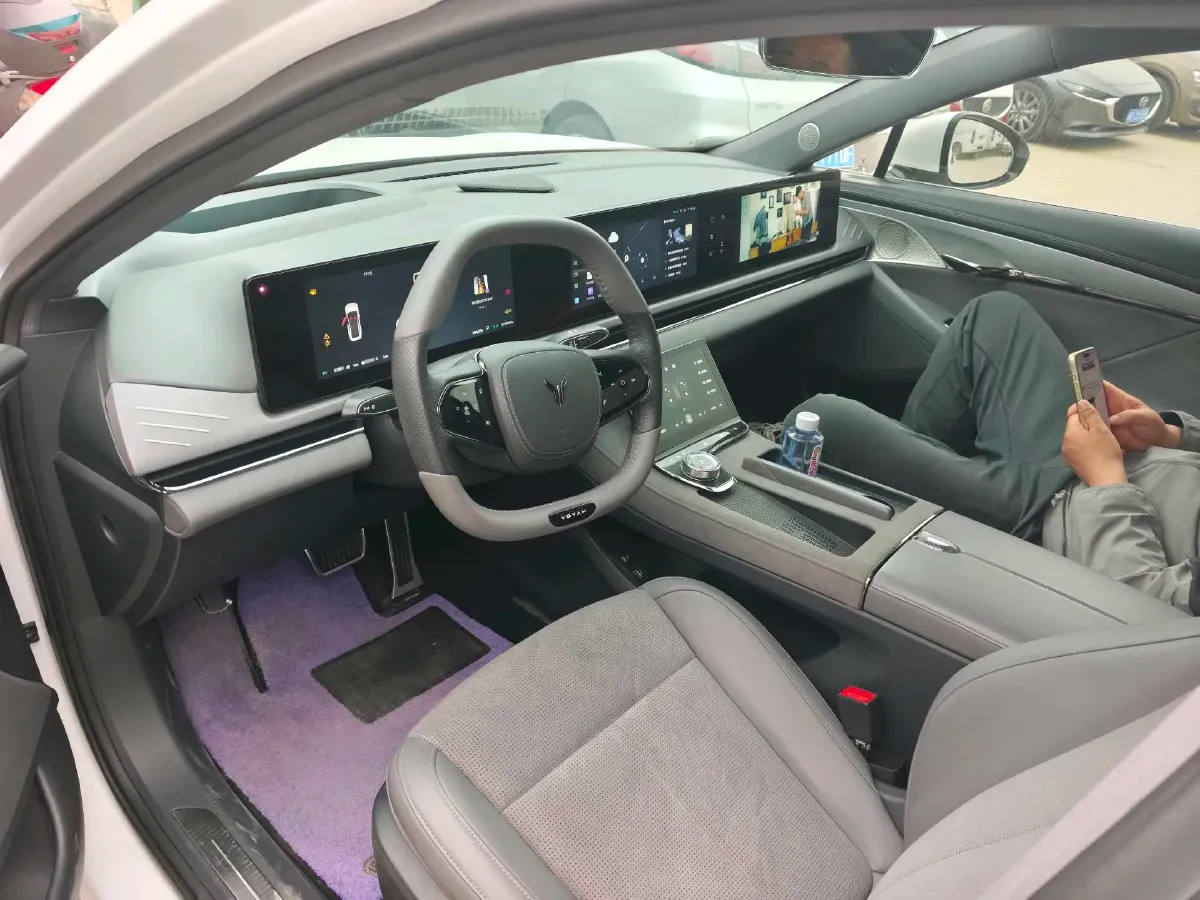 2024 Voyah ZhuiGuang 1.5T 136HP L4 PHEV 43KWH,autocango,china used car exporter,china ev exporter,chinese used car exporter,chinese used ev exporter