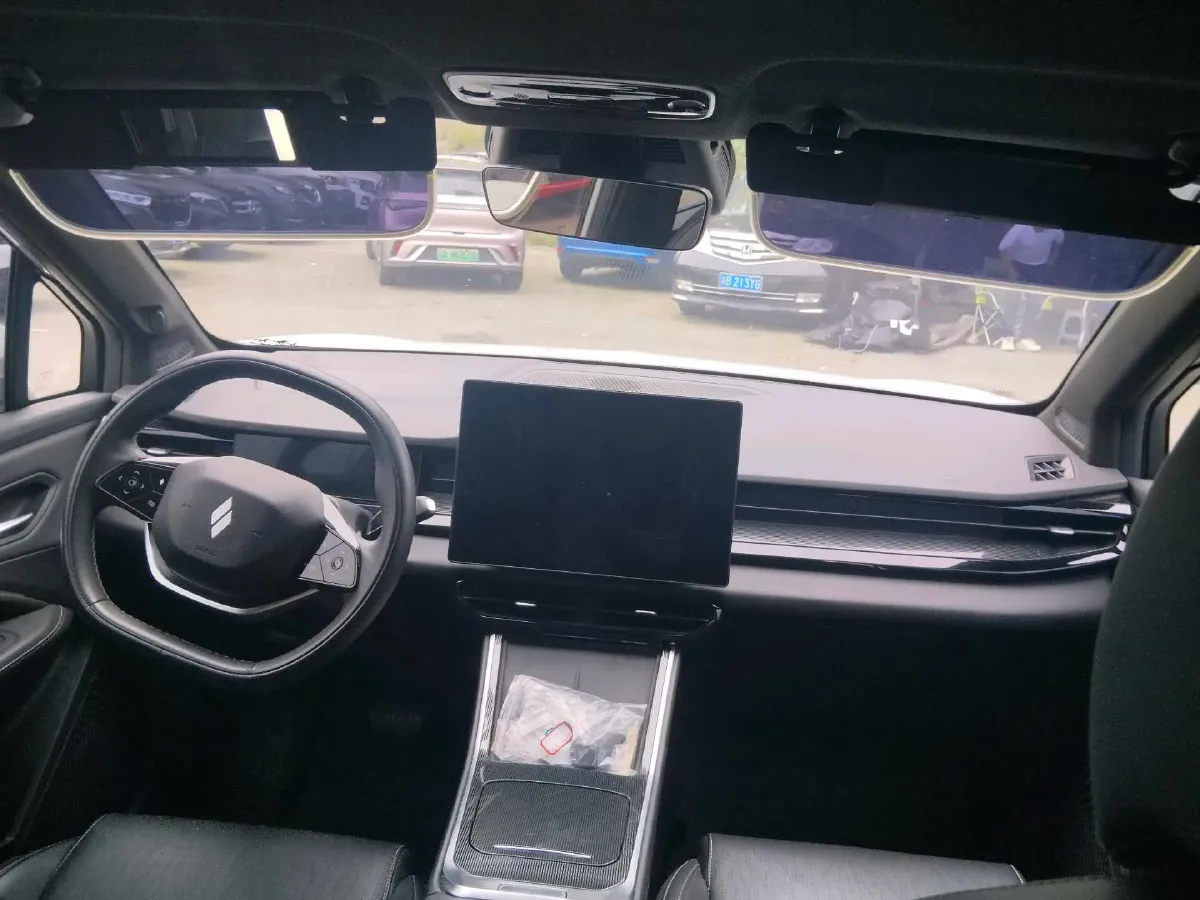 2024 Livan 7 BEV 50.4KWH,autocango,china used car exporter,china ev exporter,chinese used car exporter,chinese used ev exporter