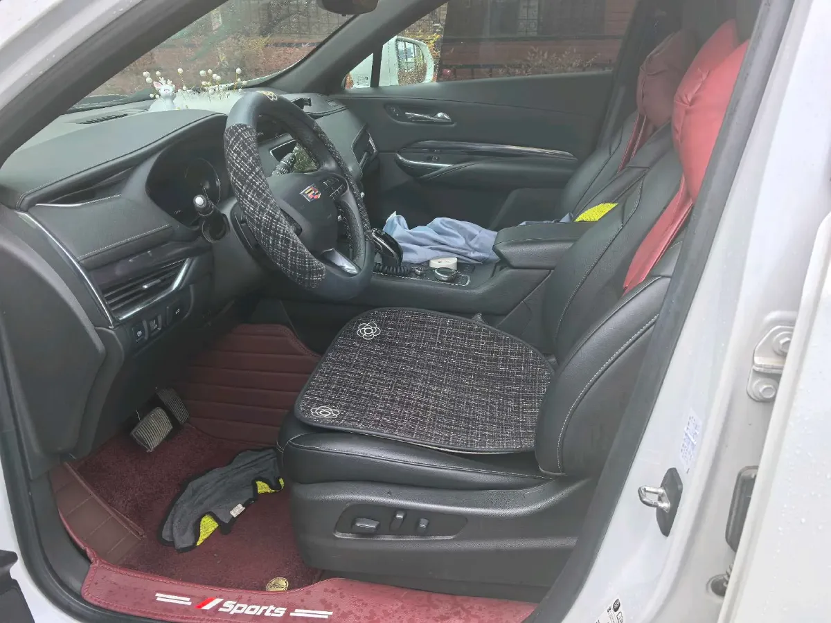 2020 Cadillac XT4 2.0T 241HP L4 9AT,autocango,china used car exporter,china ev exporter,chinese used car exporter,chinese used ev exporter