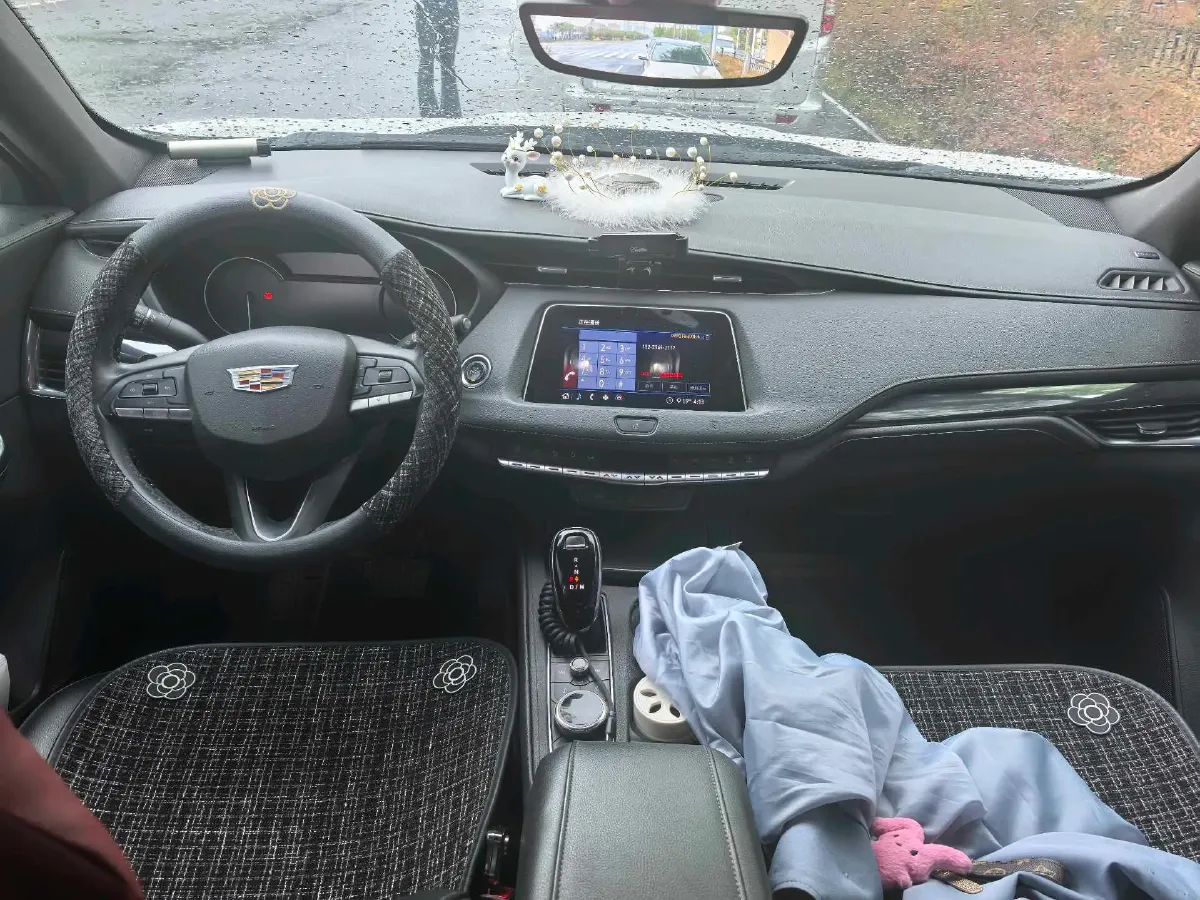 2020 Cadillac XT4 2.0T 241HP L4 9AT,autocango,china used car exporter,china ev exporter,chinese used car exporter,chinese used ev exporter