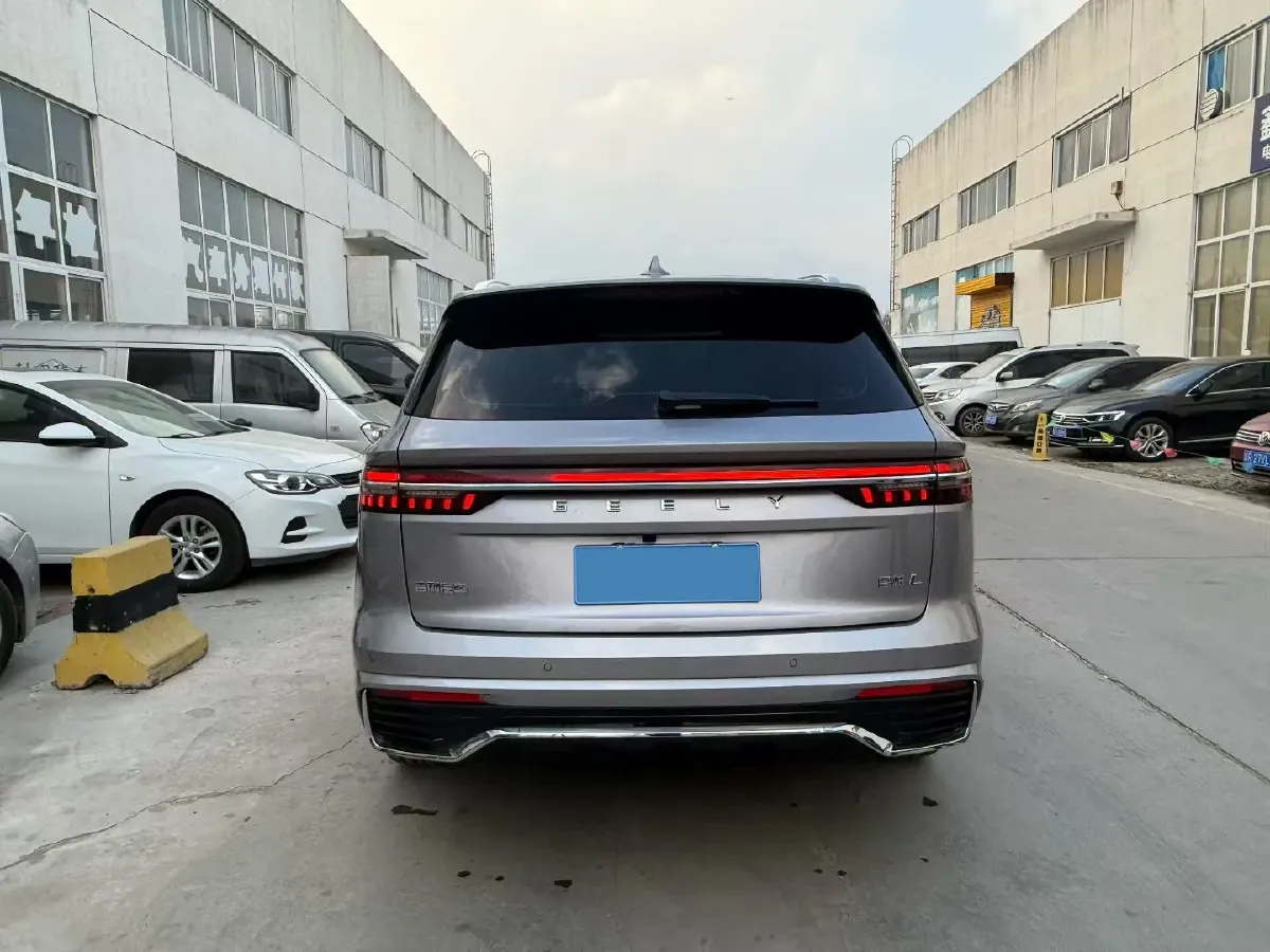 2021 Geely Monjaro 2.0T 218HP L4 7DCT,autocango,china used car exporter,china ev exporter,chinese used car exporter,chinese used ev exporter