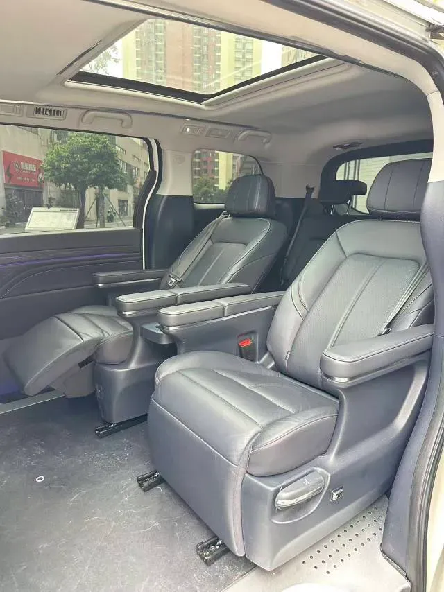 2021 GAC Trumpchi M8 2.0T 252HP L4 8AT,autocango,china used car exporter,china ev exporter,chinese used car exporter,chinese used ev exporter