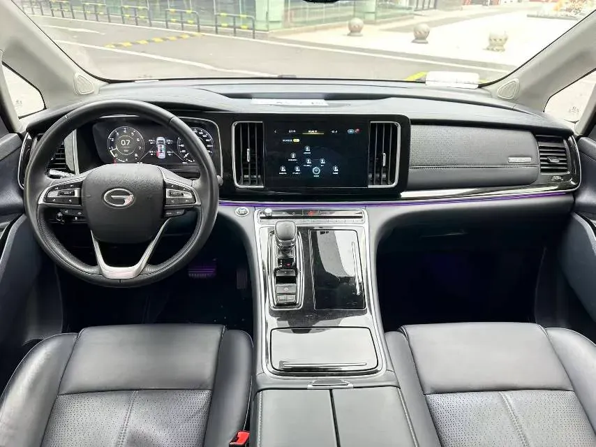 2021 GAC Trumpchi M8 2.0T 252HP L4 8AT,autocango,china used car exporter,china ev exporter,chinese used car exporter,chinese used ev exporter