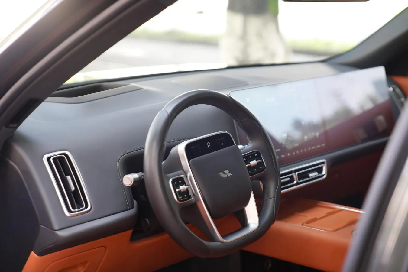 2024 Li L9 Range Extended 154HP REEV 52.3KWH,autocango,china used car exporter,china ev exporter,chinese used car exporter,chinese used ev exporter