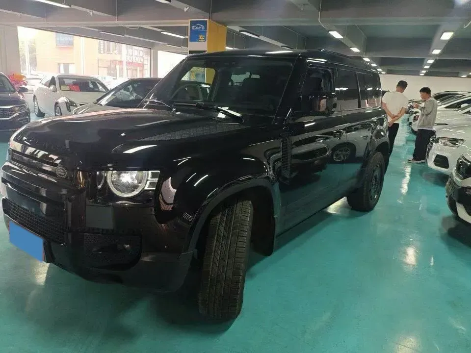 2020 Land Rover Defender 3.0T 400HP L6 8AT,autocango,china used car exporter,china ev exporter,chinese used car exporter,chinese used ev exporter