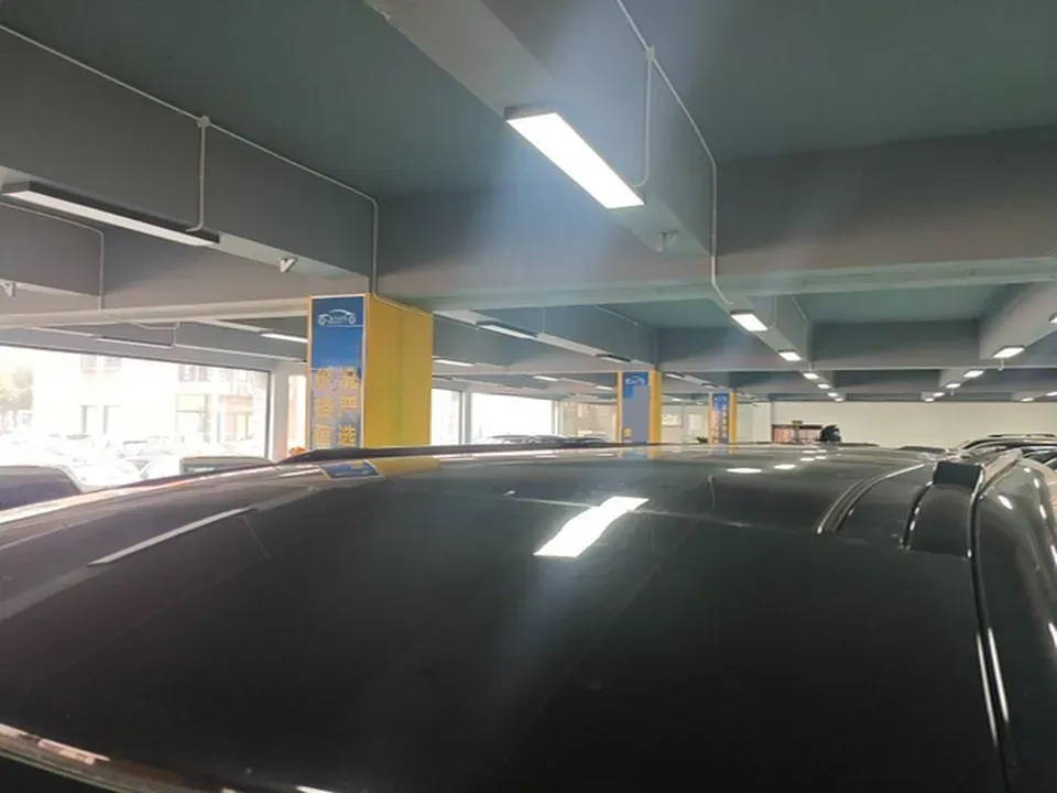 2020 Land Rover Defender 3.0T 400HP L6 8AT,autocango,china used car exporter,china ev exporter,chinese used car exporter,chinese used ev exporter