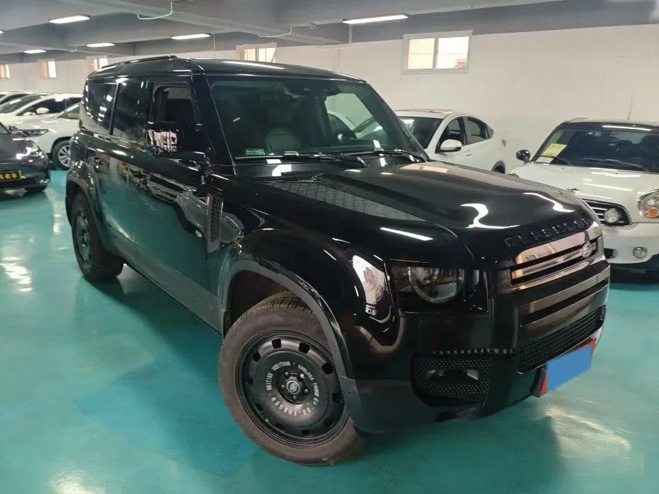 2020 Land Rover Defender 3.0T 400HP L6 8AT,autocango,china used car exporter,china ev exporter,chinese used car exporter,chinese used ev exporter
