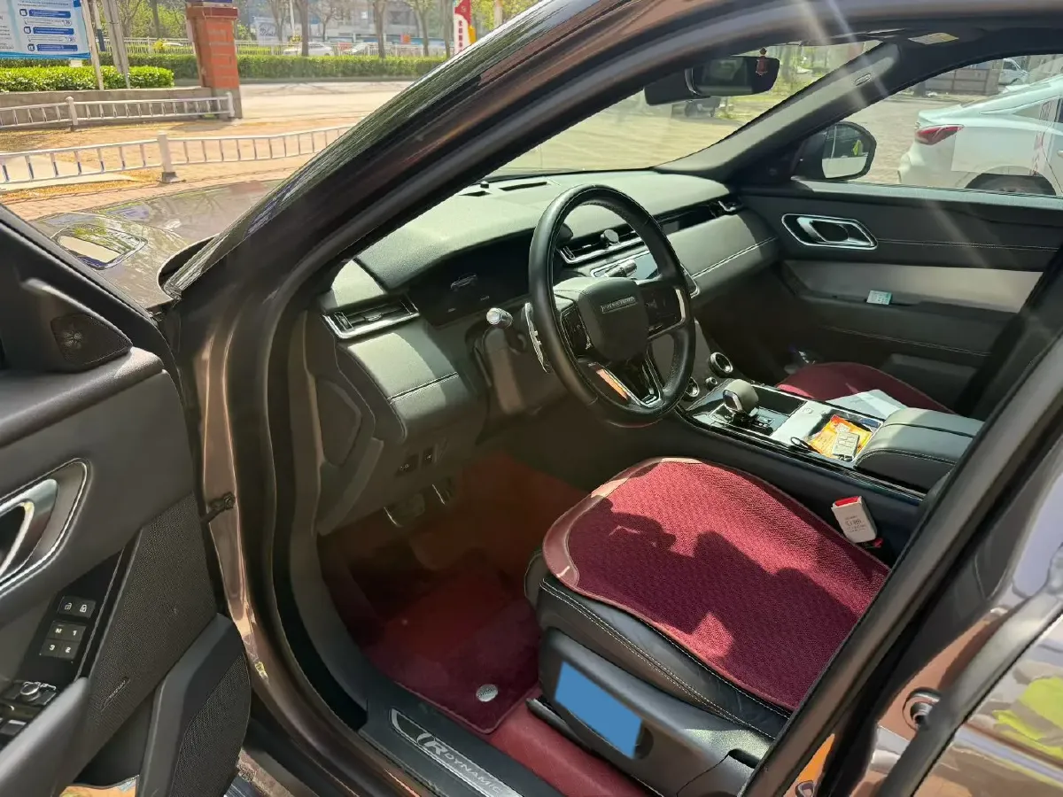 2022 Land Rover Range Rover Velar 2.0T 250HP L4 8AT,autocango,china used car exporter,china ev exporter,chinese used car exporter,chinese used ev exporter