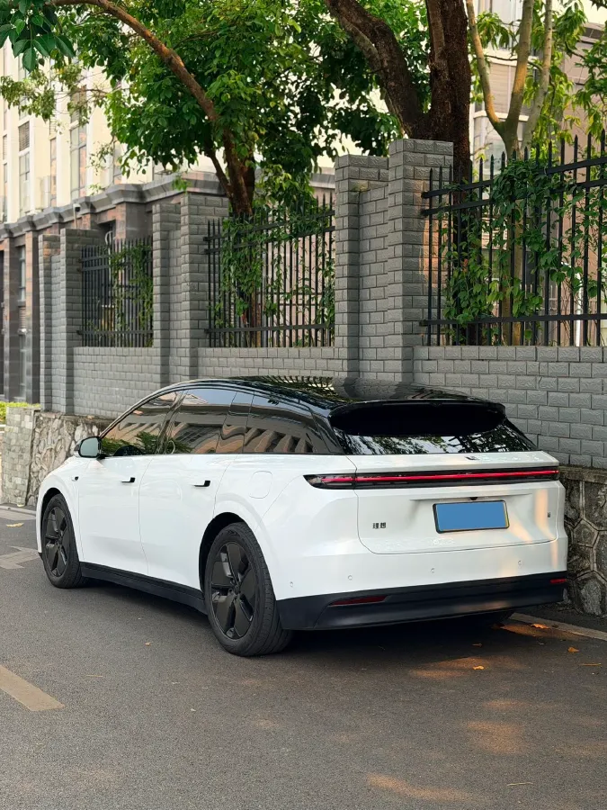 2025 Li i6 BEV,autocango,china used car exporter,china ev exporter,chinese used car exporter,chinese used ev exporter