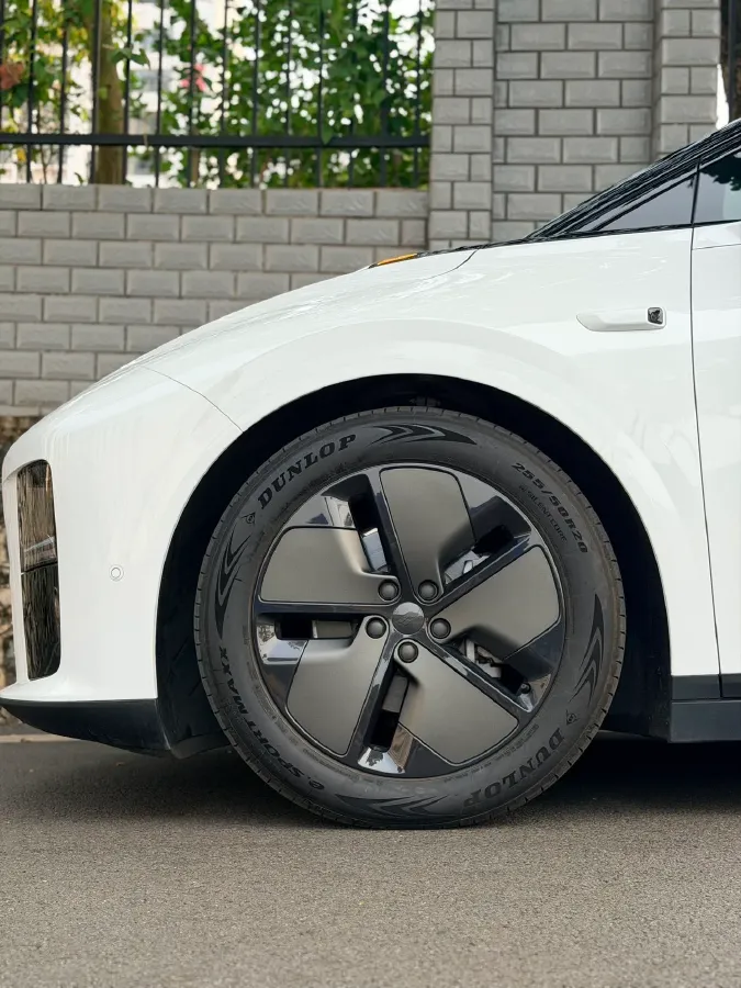 2025 Li i6 BEV,autocango,china used car exporter,china ev exporter,chinese used car exporter,chinese used ev exporter