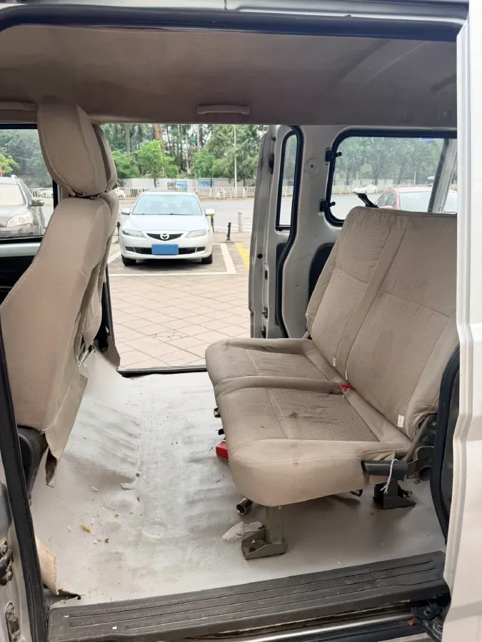 2019 WuLing RongGuang 1.2L 82HP L4 5MT,autocango,china used car exporter,china ev exporter,chinese used car exporter,chinese used ev exporter