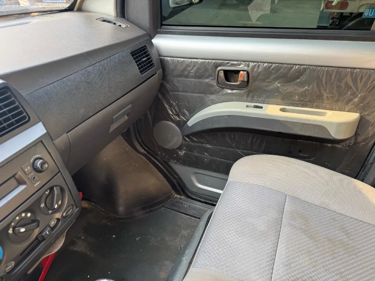 2019 WuLing RongGuang Mini Truck 1.5L 107HP L4 5MT,autocango,china used car exporter,china ev exporter,chinese used car exporter,chinese used ev exporter