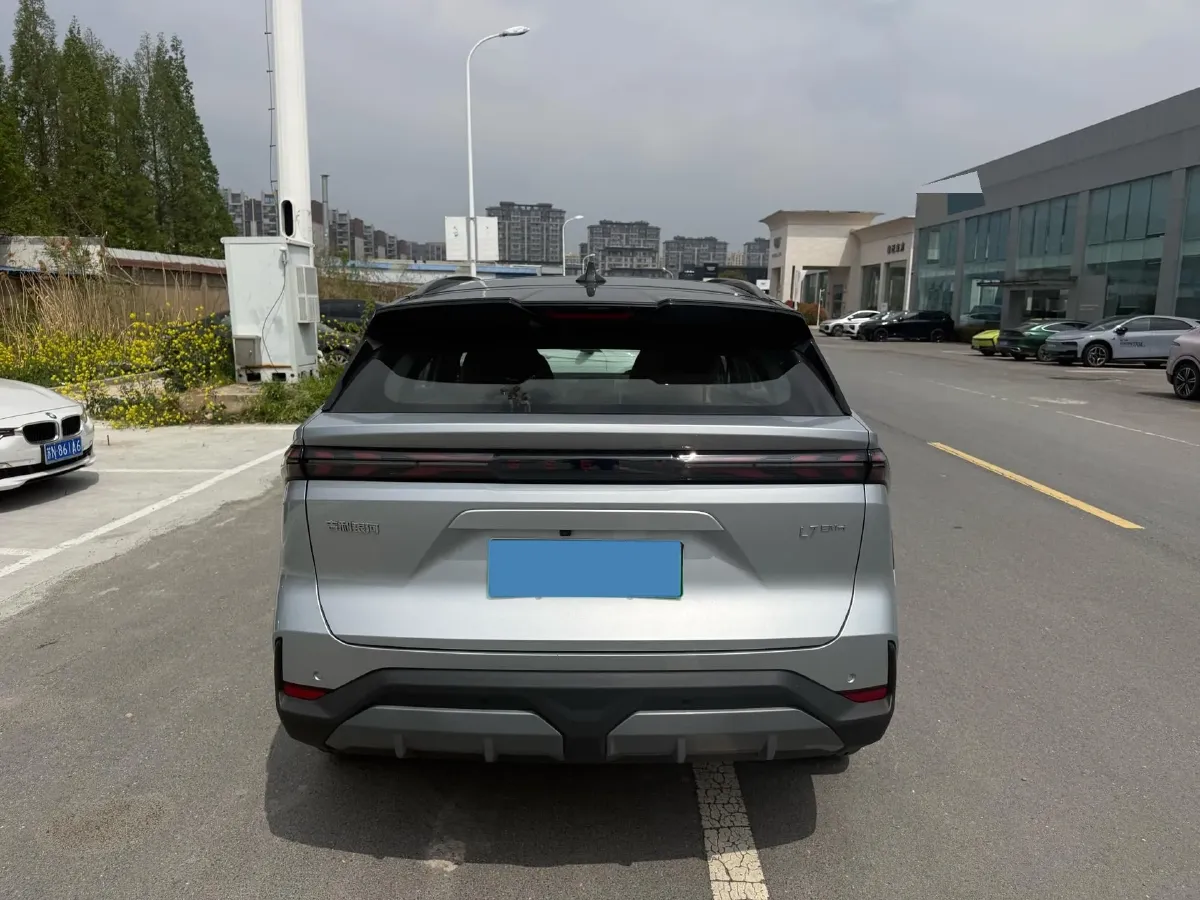 2025 Geely Galaxy L7 1.5L 112HP L4 1DHT PHEV 18.4KWH,autocango,china used car exporter,china ev exporter,chinese used car exporter,chinese used ev exporter