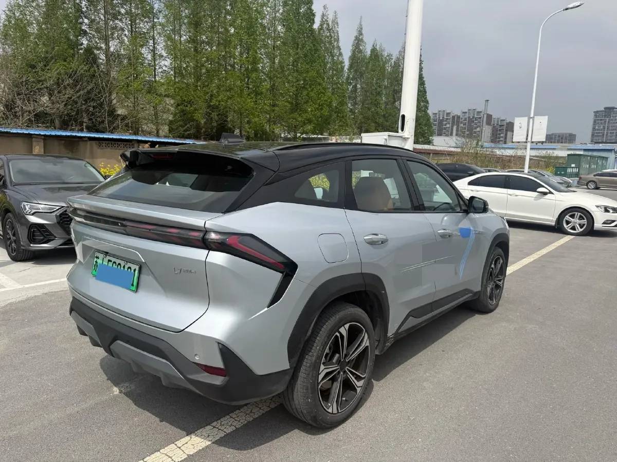 2025 Geely Galaxy L7 1.5L 112HP L4 1DHT PHEV 18.4KWH,autocango,china used car exporter,china ev exporter,chinese used car exporter,chinese used ev exporter