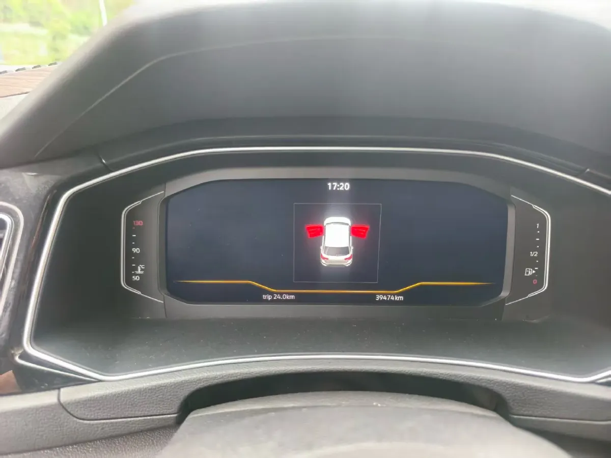 2022 Volkswagen T-Roc 1.4T 150HP L4 7DCT,autocango,china used car exporter,china ev exporter,chinese used car exporter,chinese used ev exporter