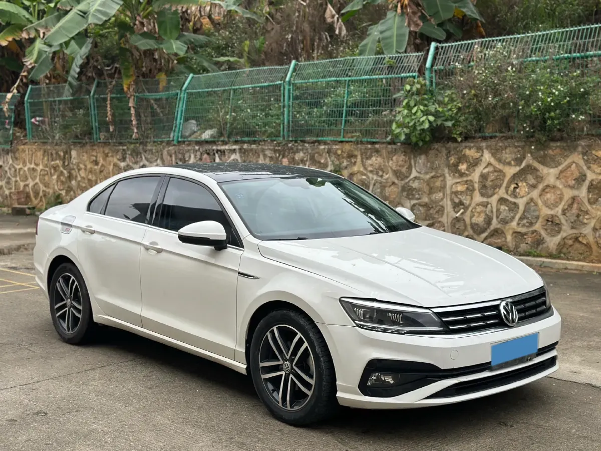 2019 Volkswagen Passat 1.4T 150HP L4 7DCT,autocango,china used car exporter,china ev exporter,chinese used car exporter,chinese used ev exporter
