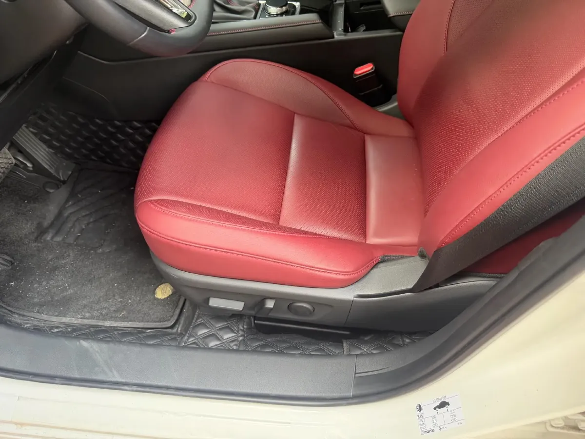 2023 Mazda 3 Axela 2.0L 158HP L4 6AT,autocango,china used car exporter,china ev exporter,chinese used car exporter,chinese used ev exporter