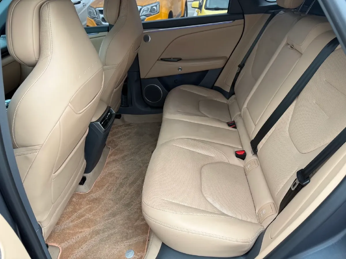 2025 Ford Ranger 2.3T 186HP L4 8AT,autocango,china used car exporter,china ev exporter,chinese used car exporter,chinese used ev exporter