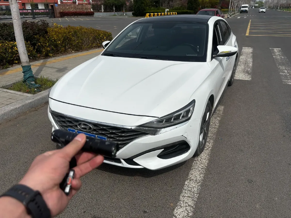 2019 Hyundai La Festa 1.6T 190HP L4 7DCT,autocango,china used car exporter,china ev exporter,chinese used car exporter,chinese used ev exporter