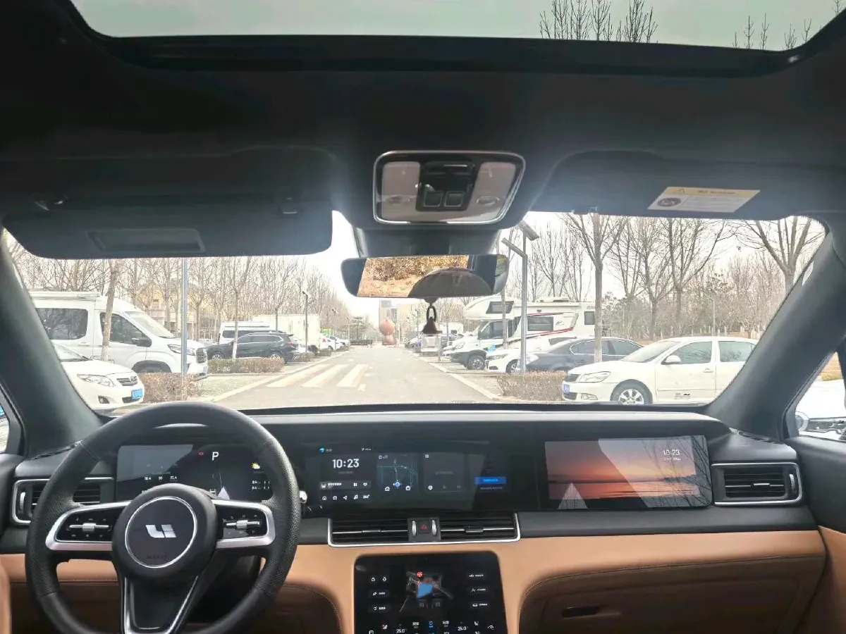 2021 Li ONE Range Extended 131HP REEV 40.5KWH,autocango,china used car exporter,china ev exporter,chinese used car exporter,chinese used ev exporter