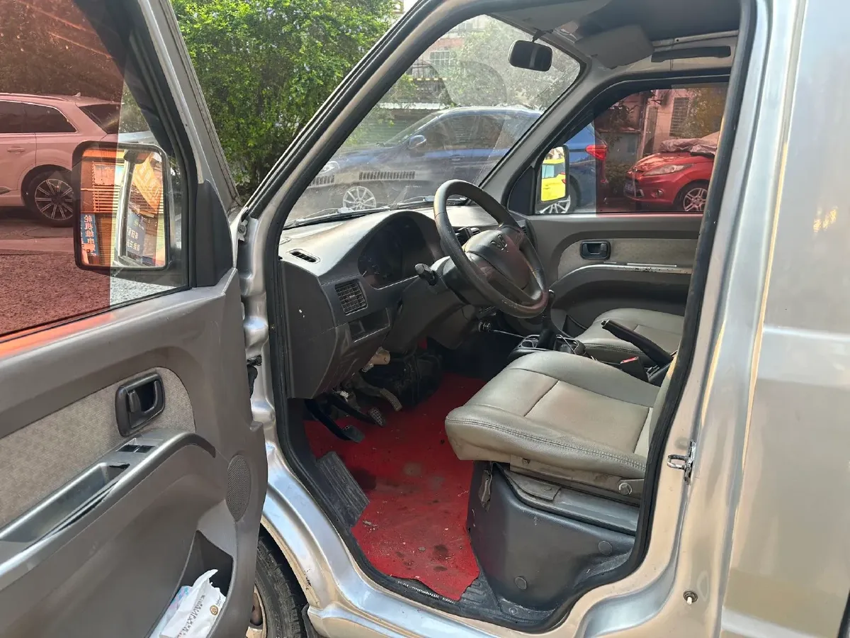 2018 WuLing RongGuang New Truck 1.5L 107HP L4 5MT,autocango,china used car exporter,china ev exporter,chinese used car exporter,chinese used ev exporter