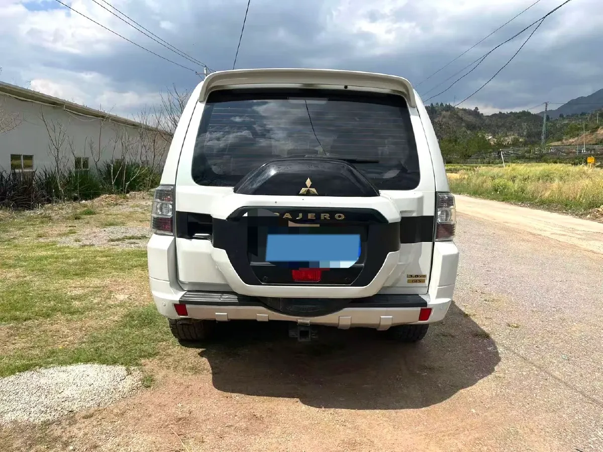 2017 Honda Jade 1.8L 141HP L4 5AT,autocango,china used car exporter,china ev exporter,chinese used car exporter,chinese used ev exporter