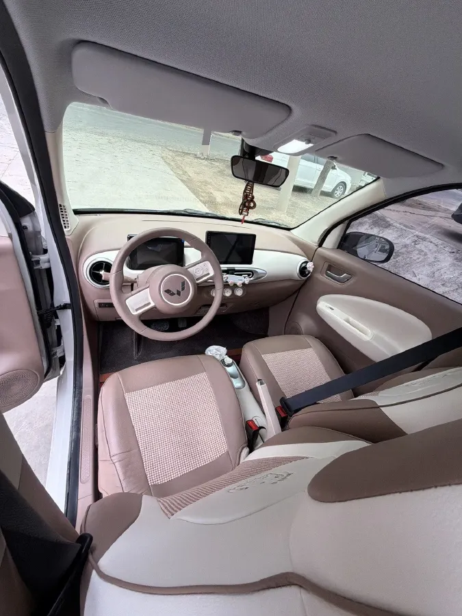 2025 WuLing HongGuang MINI EV BEV 16.2KWH,autocango,china used car exporter,china ev exporter,chinese used car exporter,chinese used ev exporter