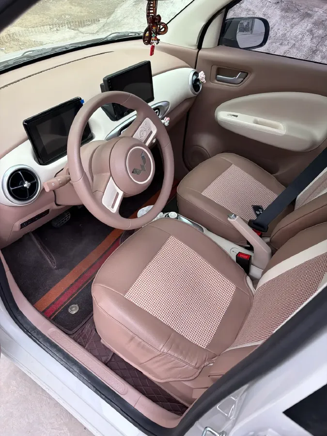 2025 WuLing HongGuang MINI EV BEV 16.2KWH,autocango,china used car exporter,china ev exporter,chinese used car exporter,chinese used ev exporter