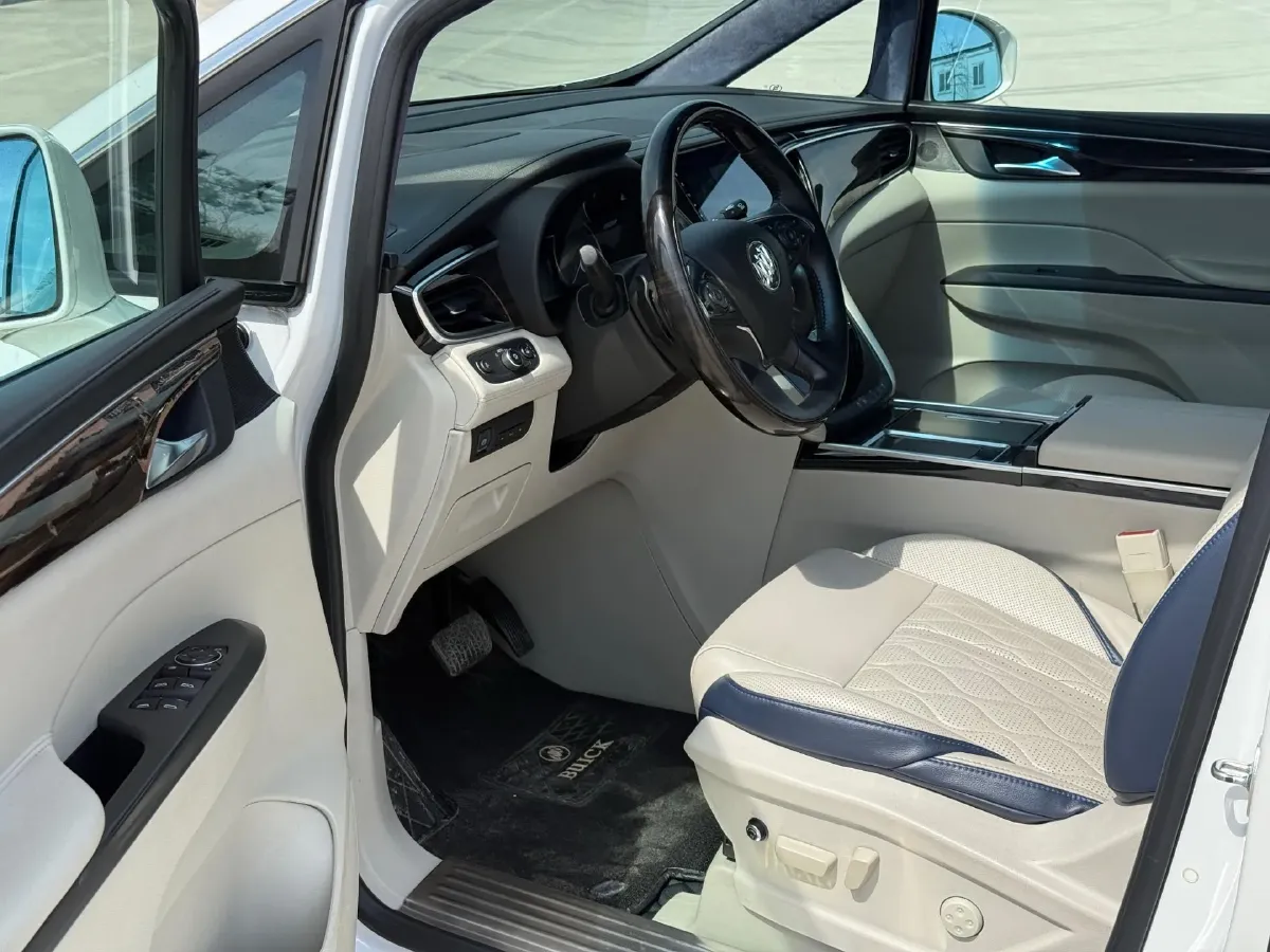 2018 Buick GL8 2.0T 260HP L4 6AT,autocango,china used car exporter,china ev exporter,chinese used car exporter,chinese used ev exporter