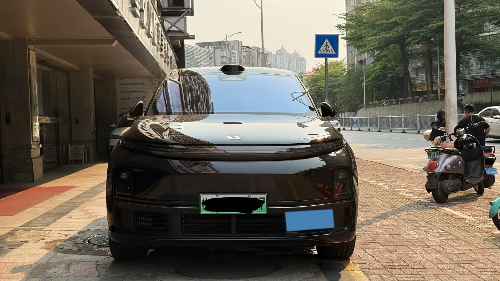 2024 Li L8 Range Extended 154HP REEV 52.3KWH,autocango,china used car exporter,china ev exporter,chinese used car exporter,chinese used ev exporter