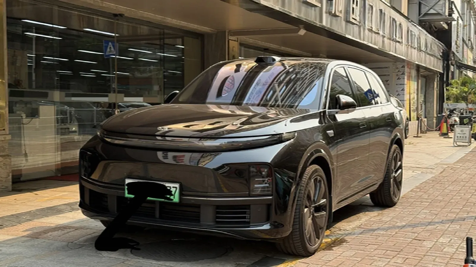 2024 Li L8 Range Extended 154HP REEV 52.3KWH,autocango,china used car exporter,china ev exporter,chinese used car exporter,chinese used ev exporter