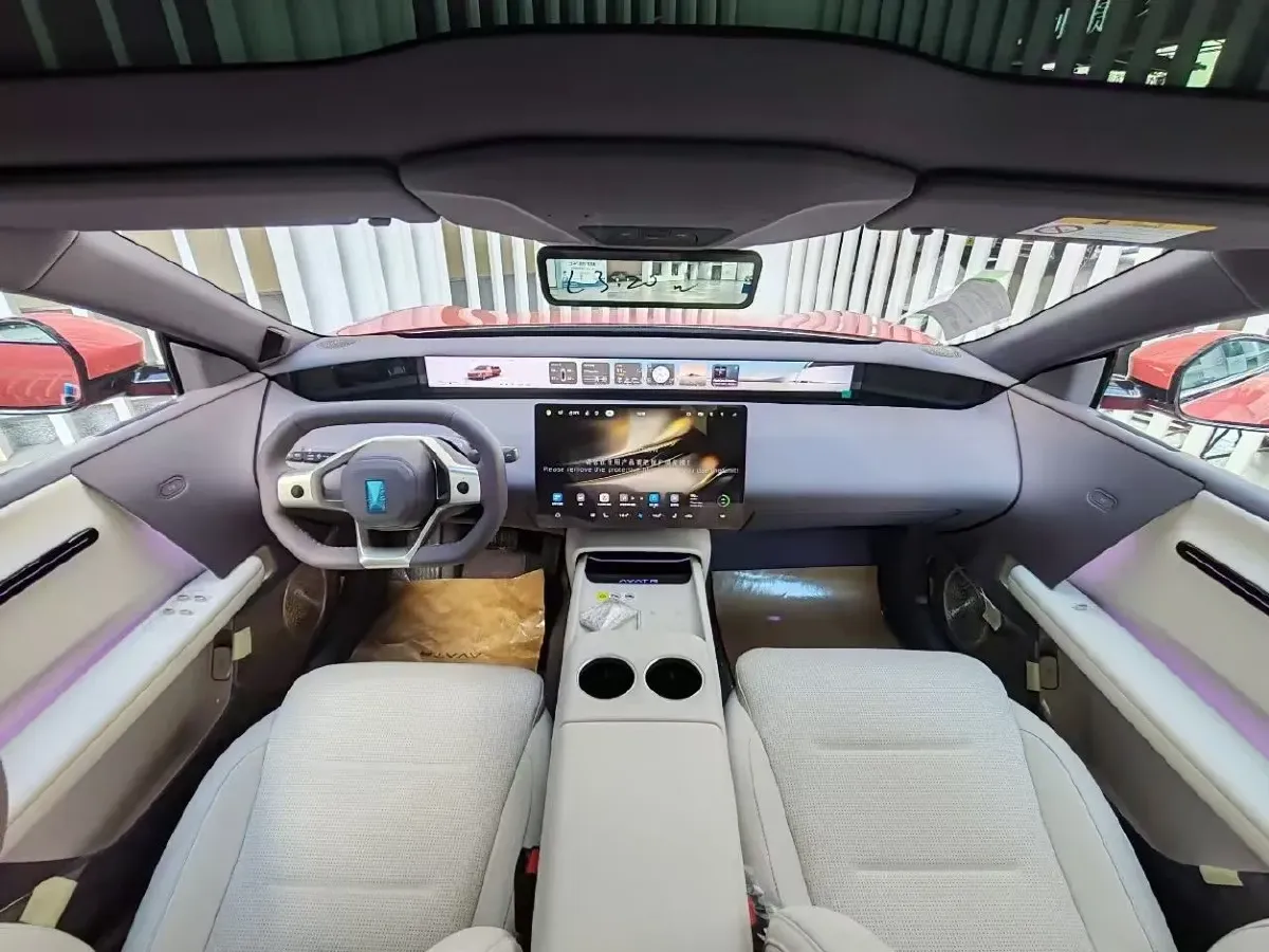 2025 Avatr 06 REEV 156HP REEV,autocango,china used car exporter,china ev exporter,chinese used car exporter,chinese used ev exporter