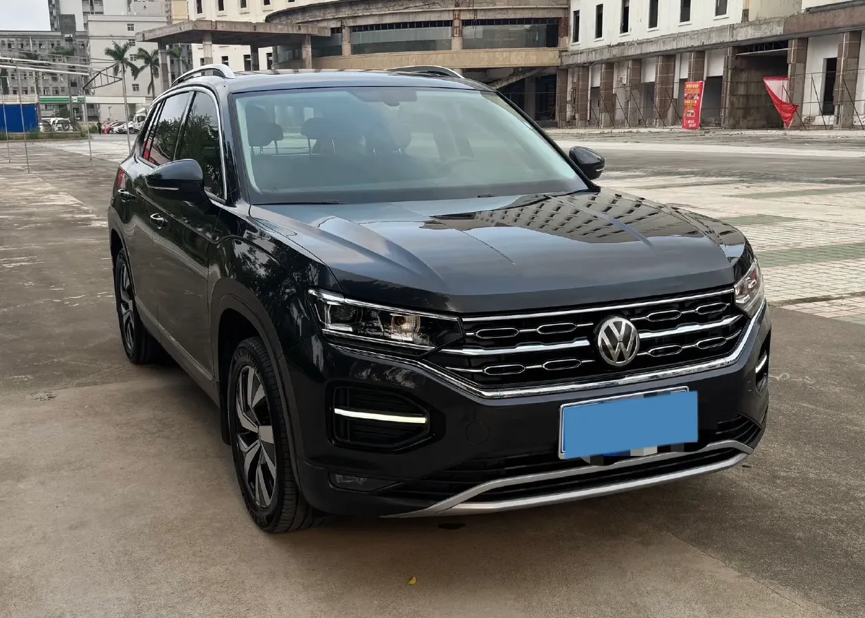 2019 Jeep Cherokee 2.0T 234HP L4 9AT,autocango,china used car exporter,china ev exporter,chinese used car exporter,chinese used ev exporter