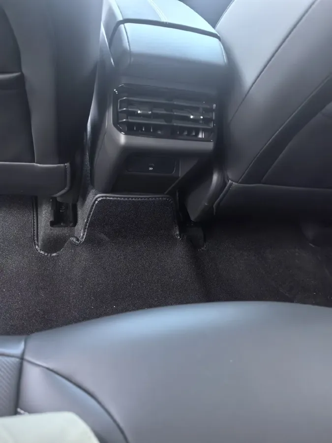 2026 LYNK&CO 03 1.5T 181HP L4 7DCT,autocango,china used car exporter,china ev exporter,chinese used car exporter,chinese used ev exporter