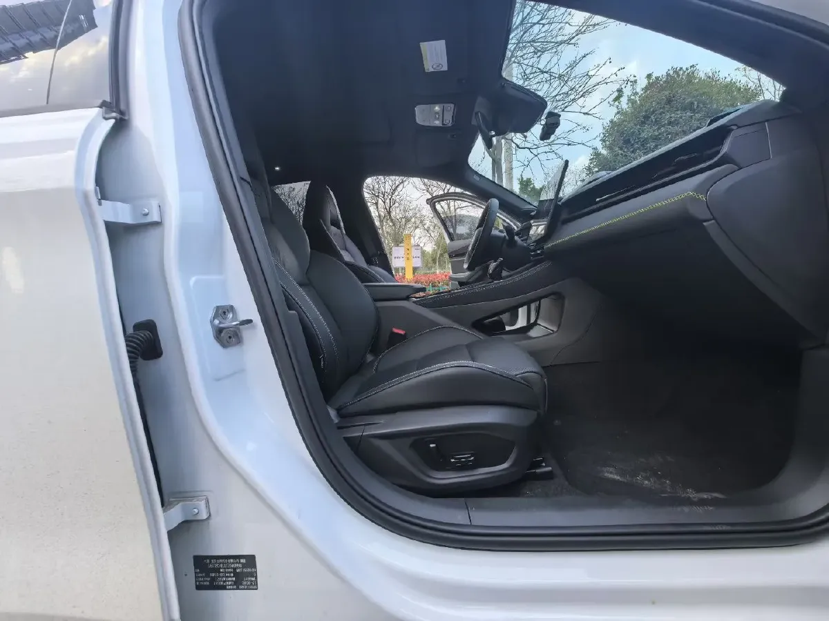 2026 LYNK&CO 03 1.5T 181HP L4 7DCT,autocango,china used car exporter,china ev exporter,chinese used car exporter,chinese used ev exporter