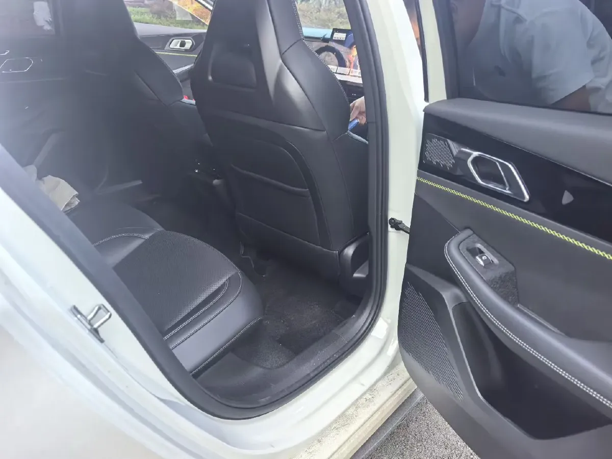 2026 LYNK&CO 03 1.5T 181HP L4 7DCT,autocango,china used car exporter,china ev exporter,chinese used car exporter,chinese used ev exporter