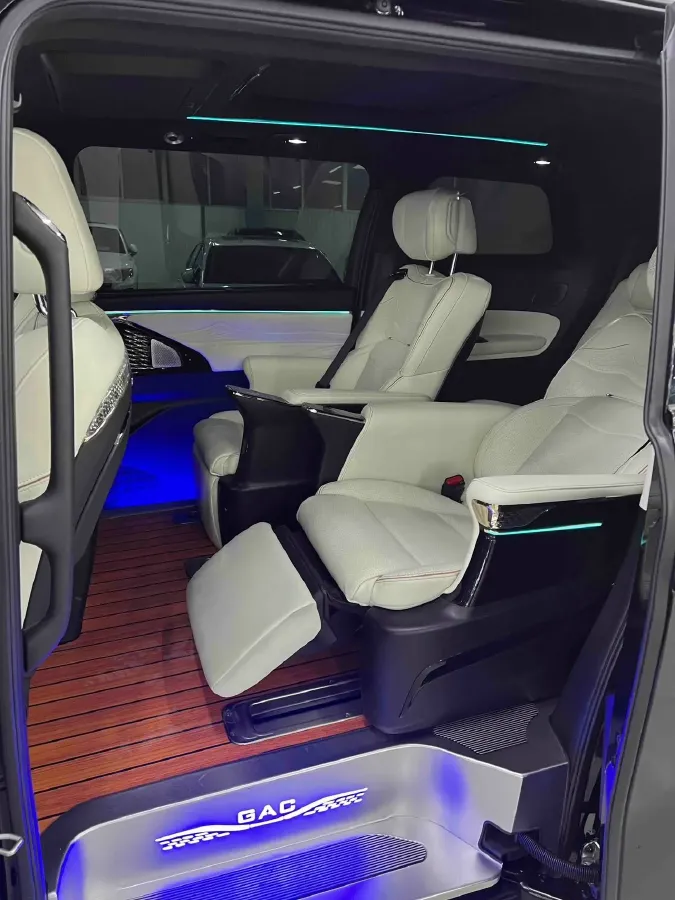 2023 GAC Trumpchi M8 2.0T 190HP L4 E-CVT Hybrid,autocango,china used car exporter,china ev exporter,chinese used car exporter,chinese used ev exporter